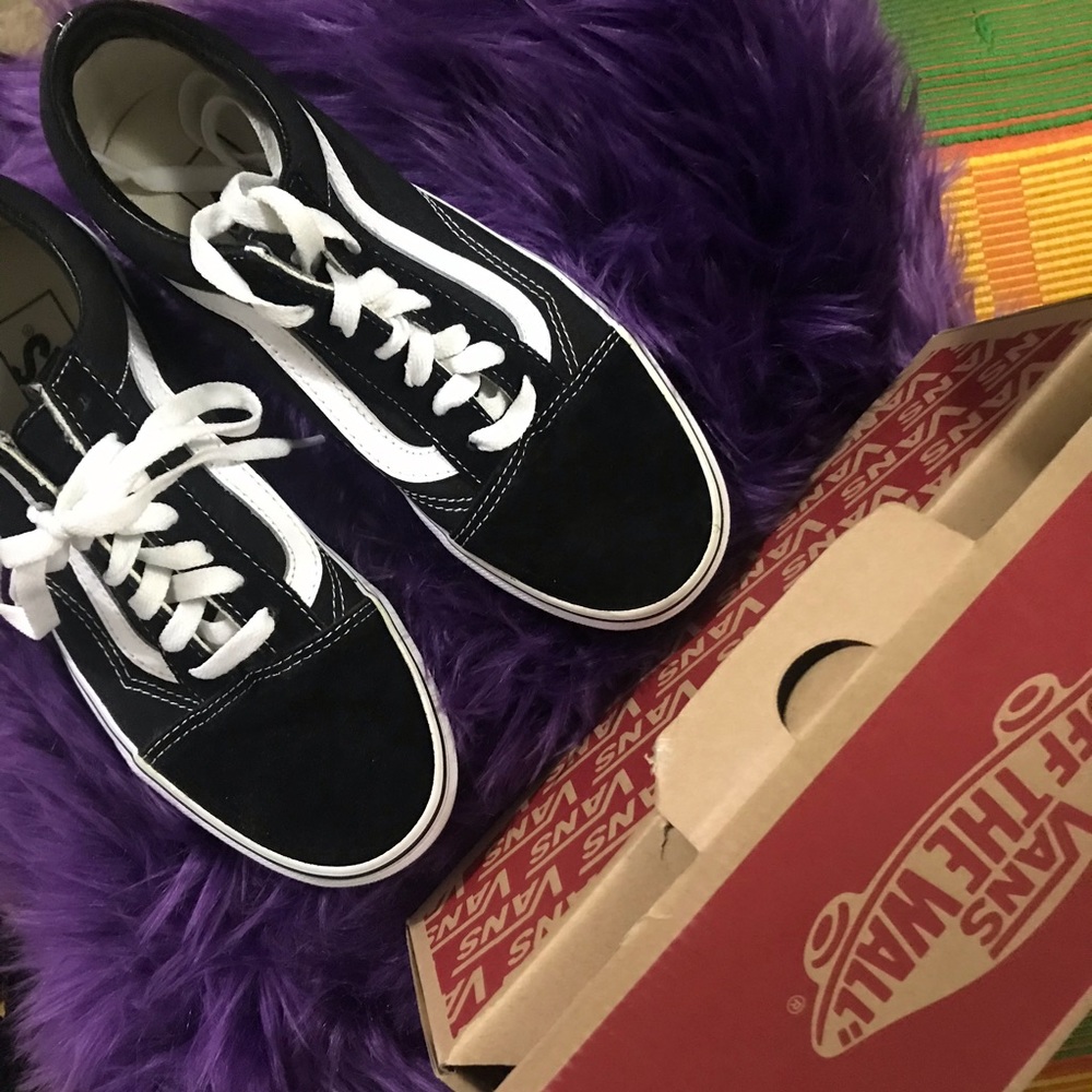 Black white old skool vans with box womens 6.5